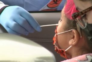 Experts explain what's making BA.2 omicron subvariant more contagious than the original