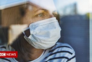 Covid-19: 'We'll be second-class citizens if self-isolation rules go' - BBC News