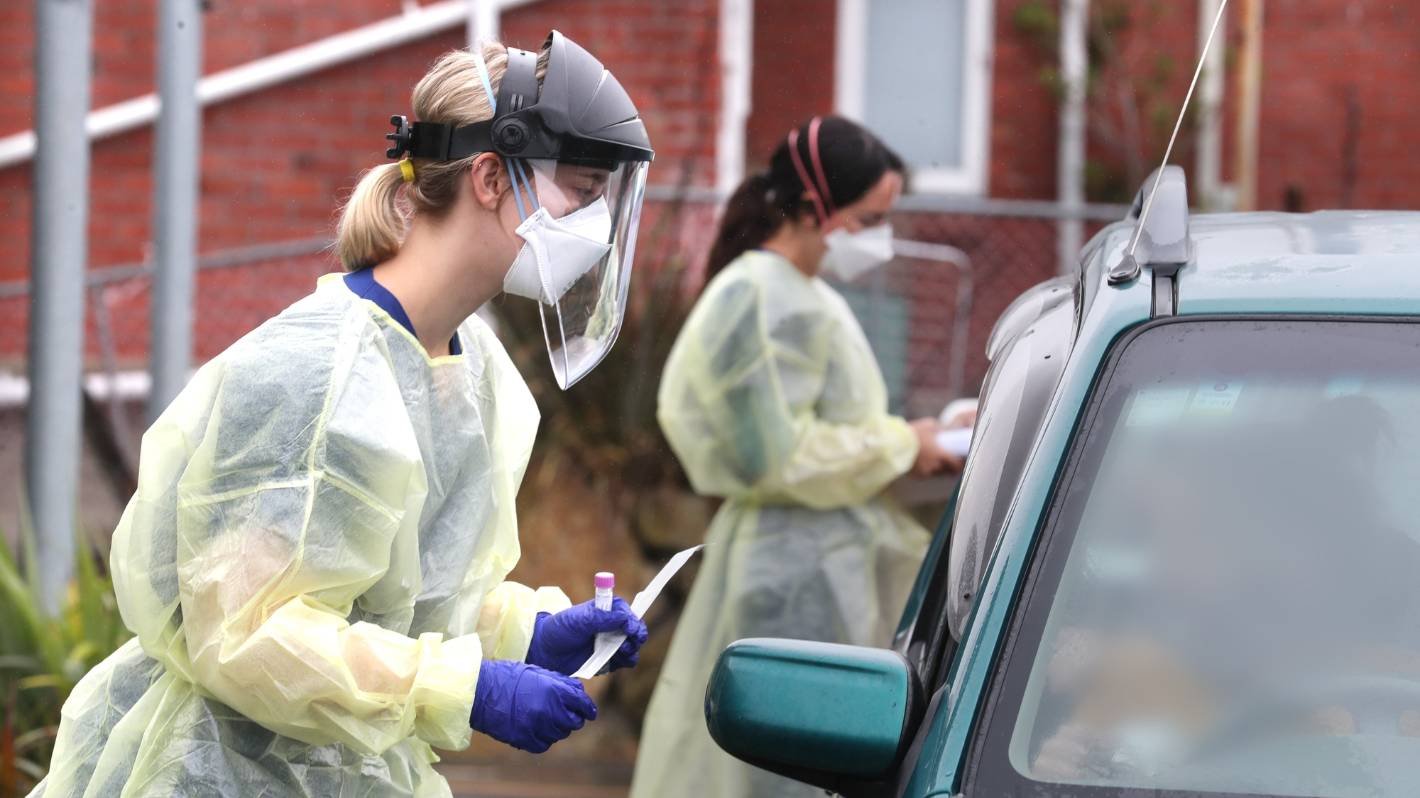 Covid-19: Fifteen new Omicron cases in the community