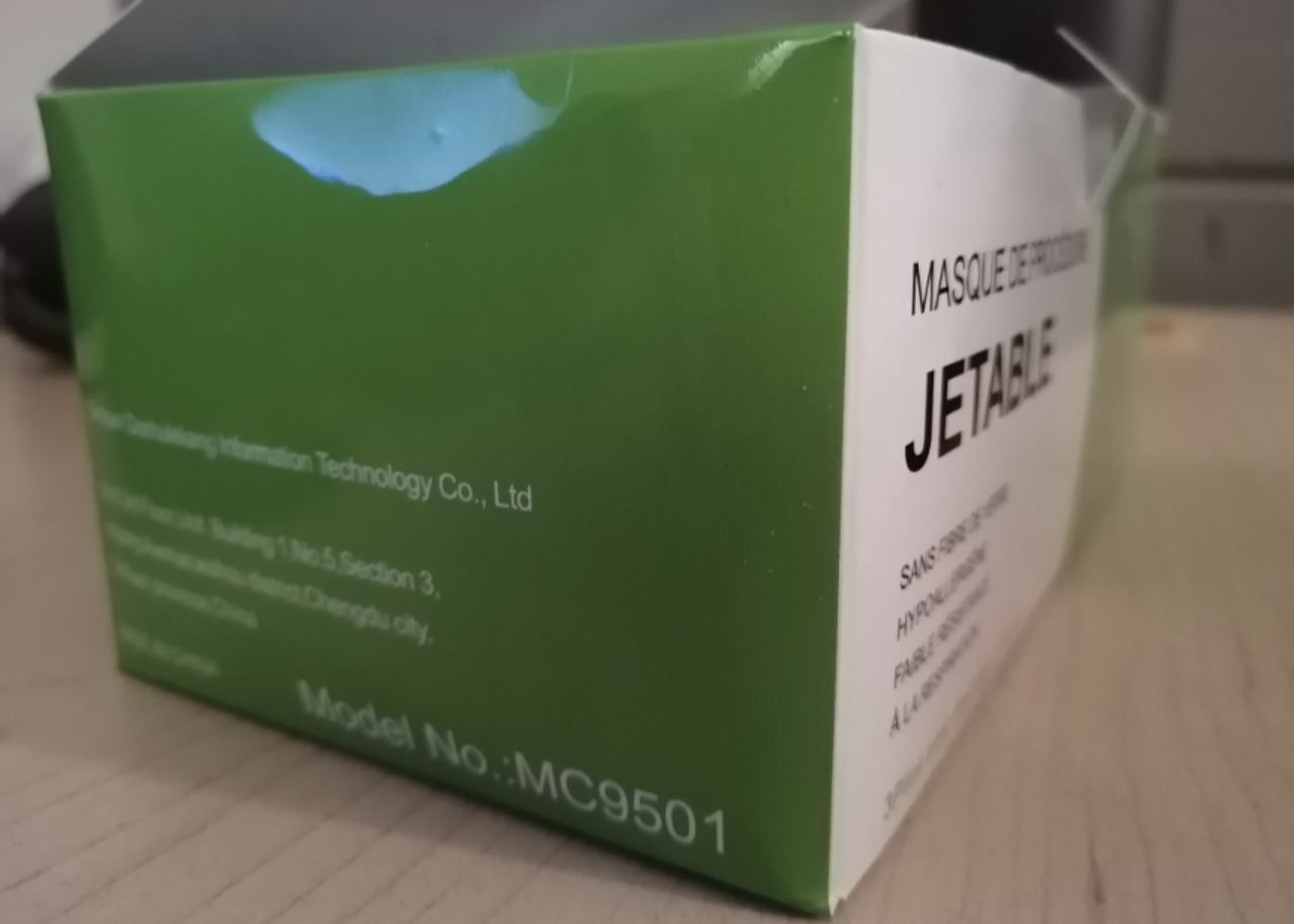 Quebec educator exposes government’s provision of masks that failed quality standards to school staff