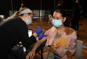 WATCH: UK Experts Answer Latest Questions About COVID-19 Vaccines, Omicron