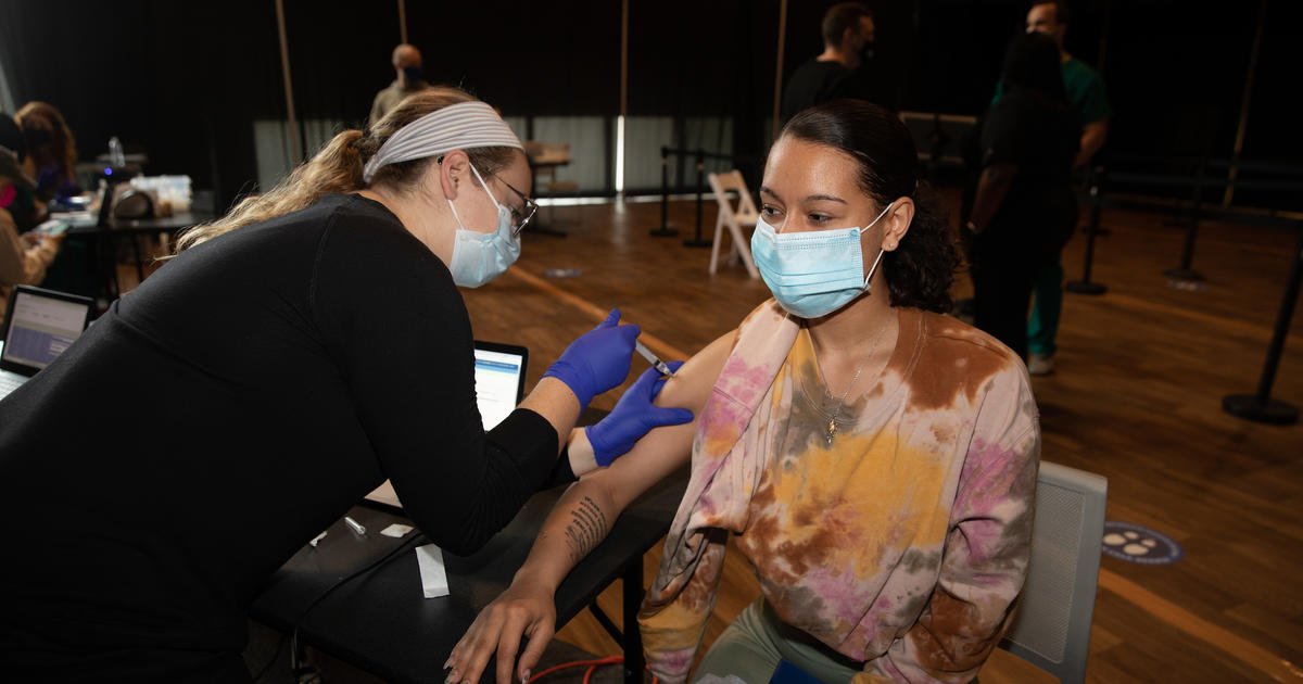 WATCH: UK Experts Answer Latest Questions About COVID-19 Vaccines, Omicron