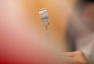 As Omicron Crests, Booster Shots Are Keeping Americans Out of Hospitals