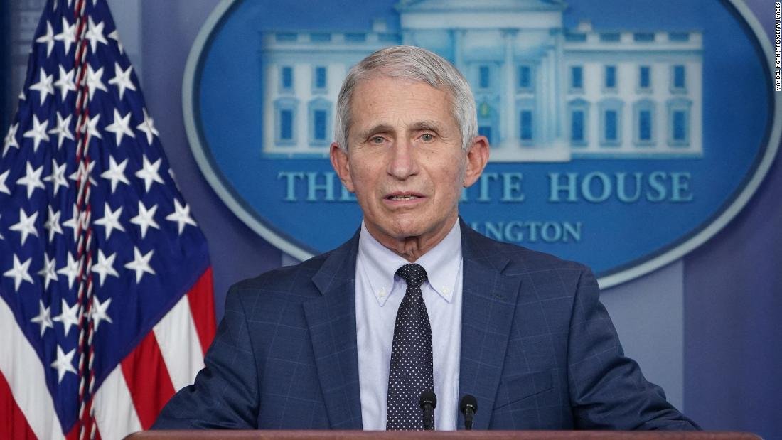 White House sketches a future in which normal life and Covid-19 coexist
