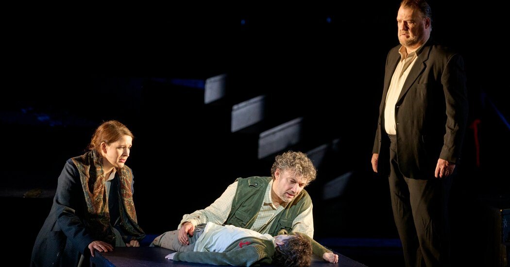 'Peter Grimes' Review: Opera Stars Take On an Omicron-Battered Vienna