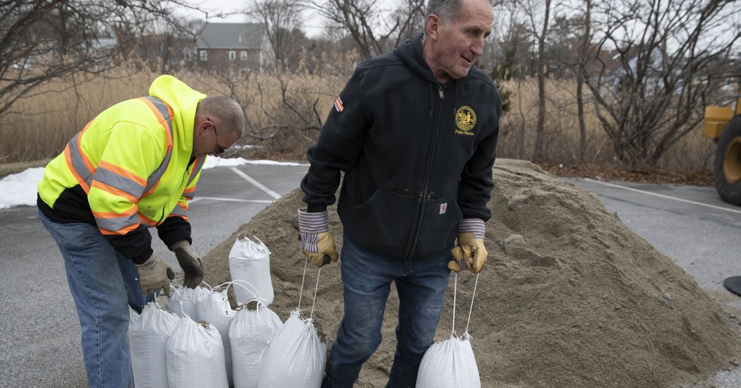 Covid-19 Complicates Response to East Coast Snowstorm
