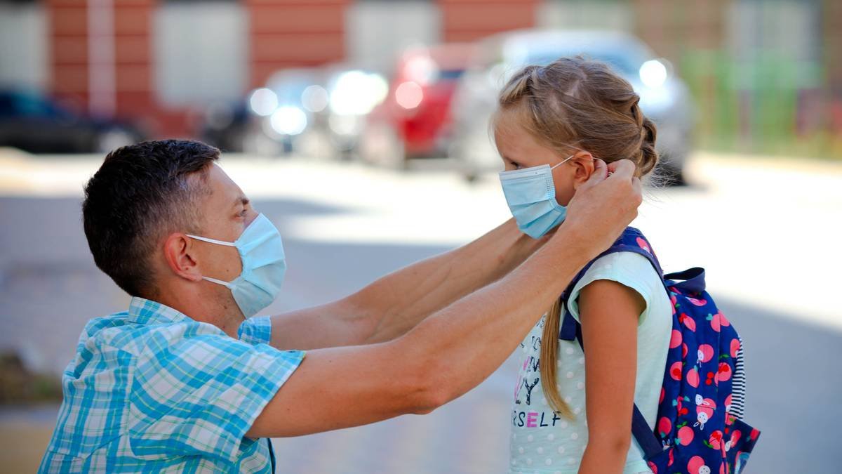 Covid 19 Omicron outbreak: Thousands apply for mask exemptions for schoolkids