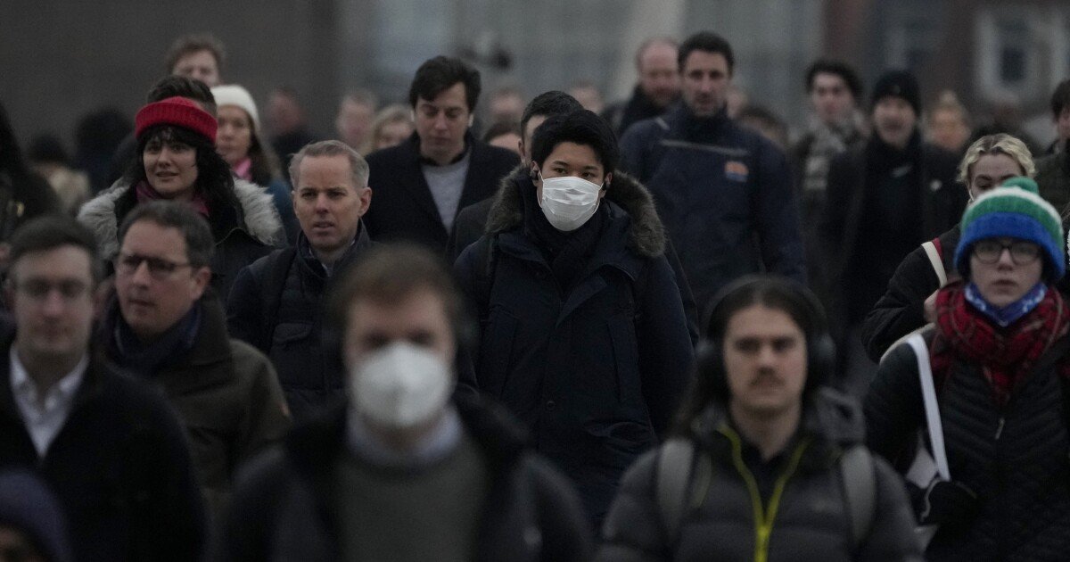 WHO: Pandemic may be more manageable after Omicron wave ends