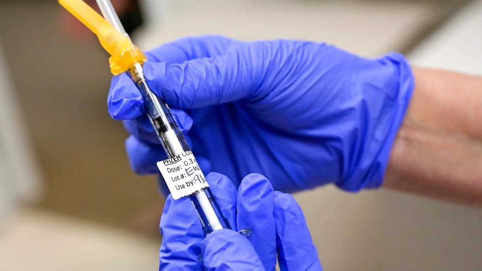 Booster shots needed against omicron, CDC studies show