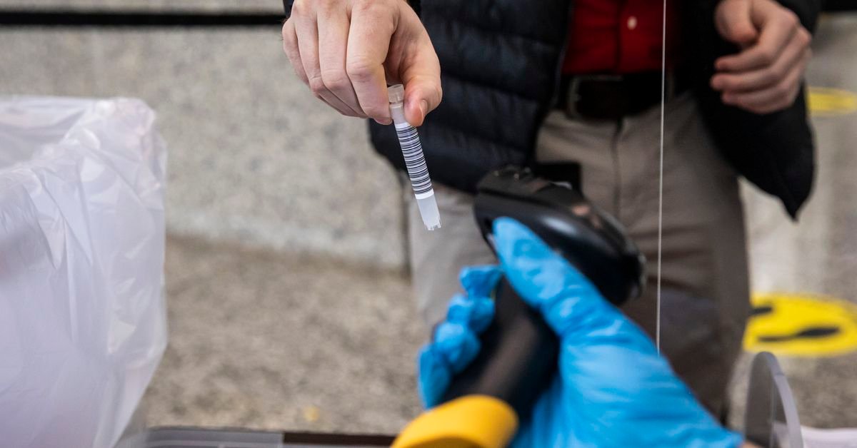 Illinois coronavirus: ‘Exponential’ decline in cases after Omicron surge