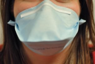 UI recommends N95 masks, distributes them for free