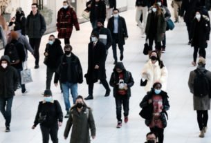 COVID Rates in NYC Plunge But NY Mask Mandate Won’t End Yet – NBC New York