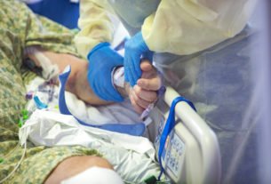 Oklahoma state representative files bill to allow visitation for COVID-19 patients