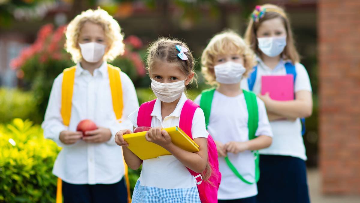Covid-19 Omicron: Schools reopening to mask mandates, ventilation issues