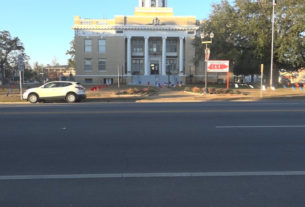 Gadsden County unveils a COVID-19 Memorial in front of their courthouse