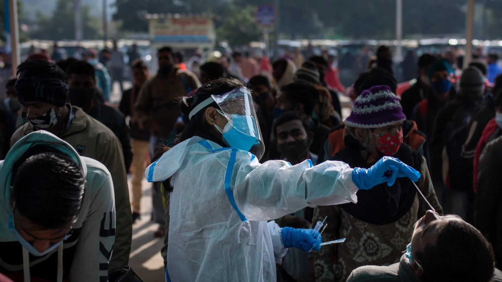 Another Dip in India's Covid Tally, 2.34L New Cases; BMC Says Mumbai Infection May Drop Below 1,000 in a Few Days