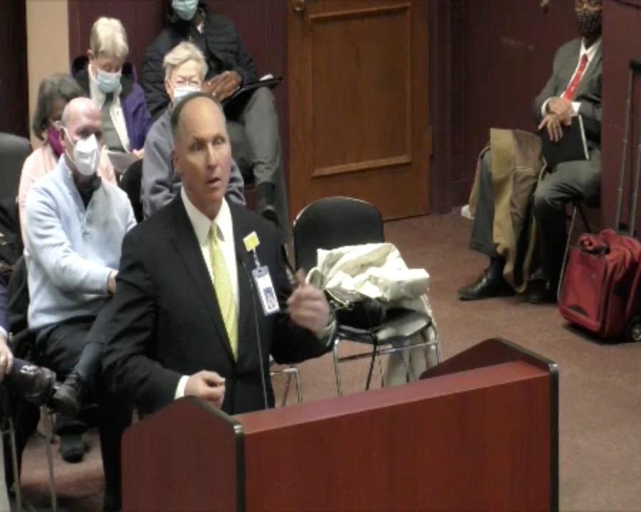 Michael+Everett%2C+president+and+COO+of+McCullough-Hyde+Memorial+Hospital%2C+gives+a+briefing+on+local+COVID+numbers+at+Tuesday%E2%80%99s+city+council+meeting.+%0A