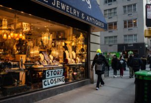 N.Y.C. Struggles To Recover After Omicron Cases Surge