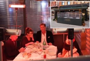 Sarah Palin dines outside at Manhattan restaurant after testing positive for COVID-19
