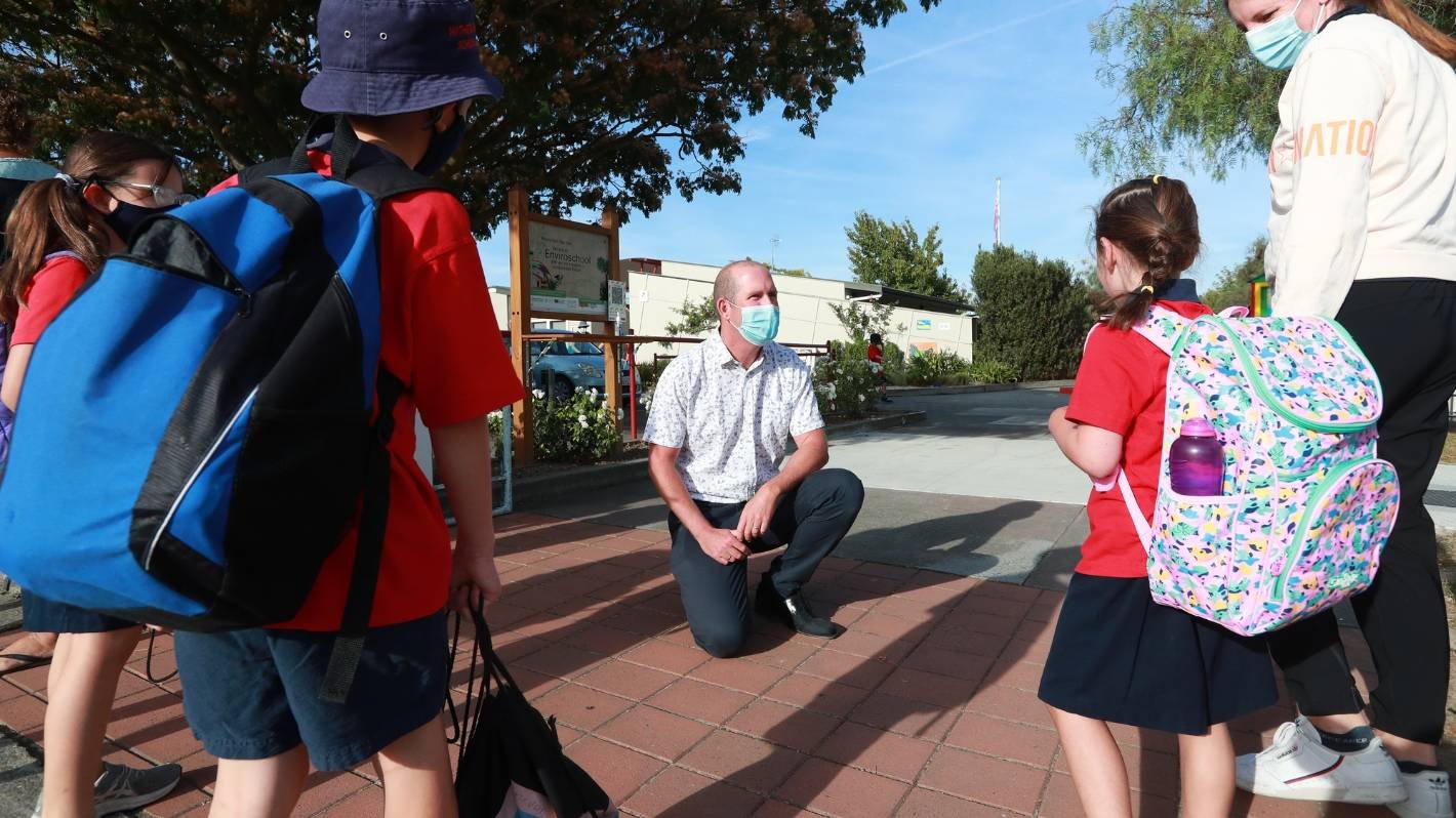 Covid-19: School's make-do attitude to mask mandate on first day back