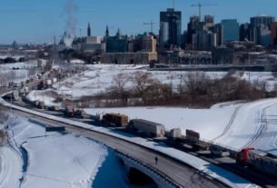 Truckers and protesters against Canada Covid-19 mandates block a border crossing. Others tried to take meals away from the homeless in Ottawa, shelter says