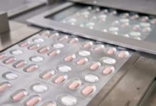 Singapore approves Pfizer's oral COVID-19 medicine Paxlovid