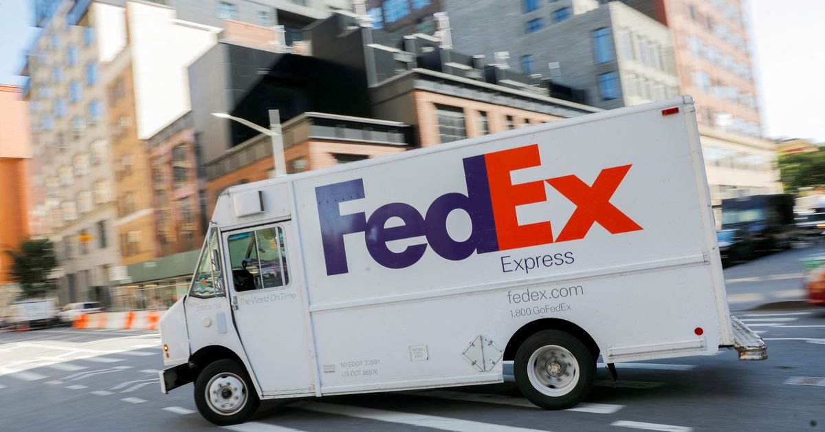 FedEx suspends domestic express freight services on Omicron hit