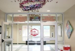 Castle Rock school superintendent says on masks, his hands are tied