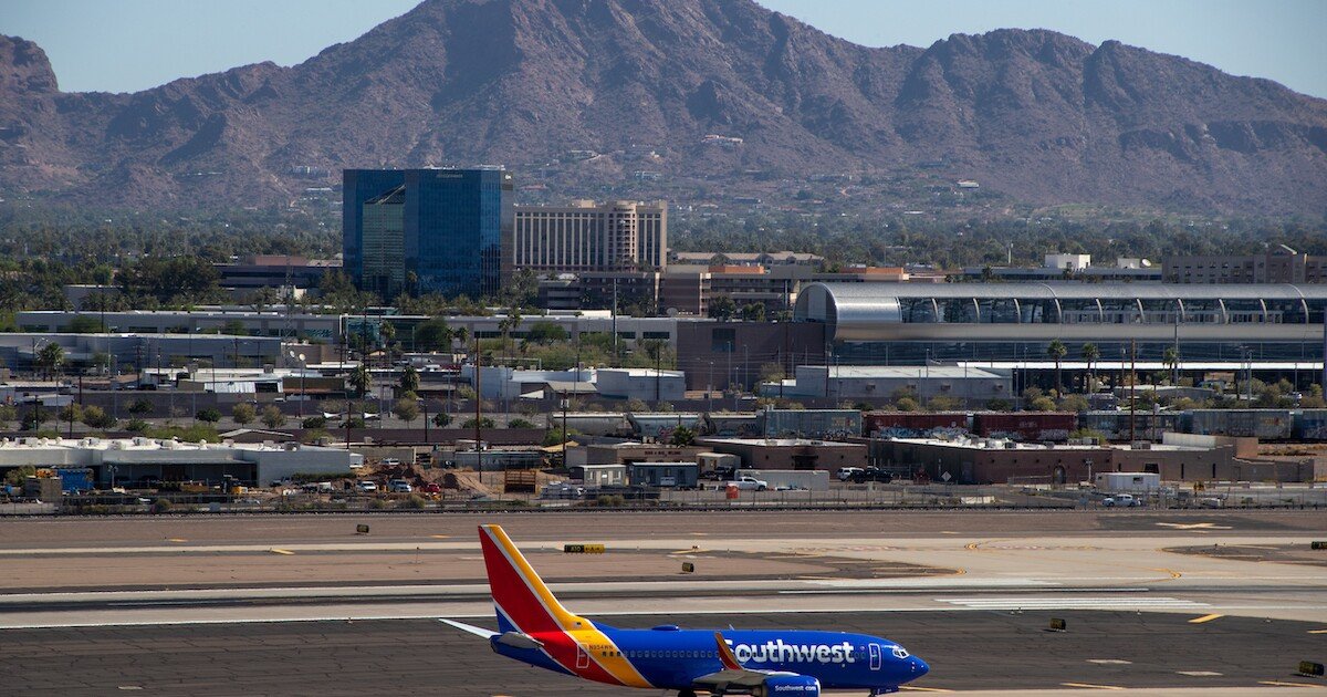 Sky Harbor passenger totals drop in December amid rise of Omicron